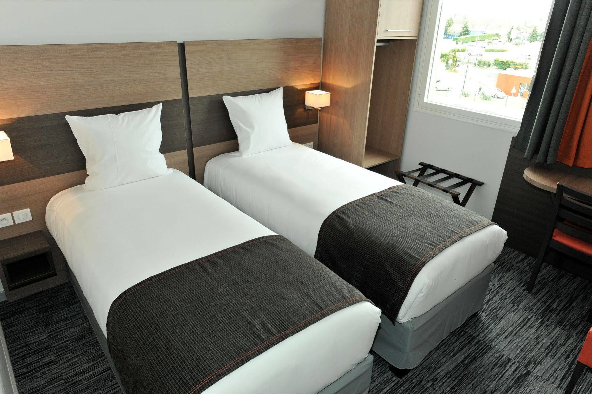 Dios Hotel Bruguieres Exteriör bild