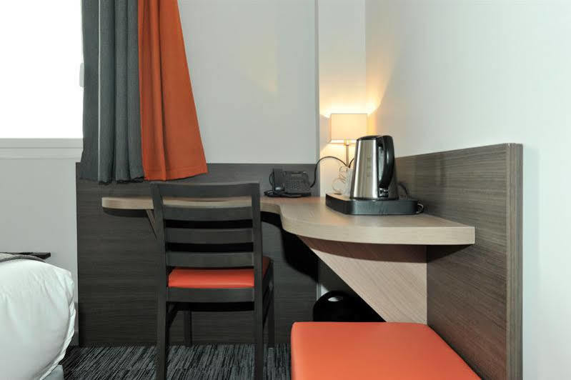 Dios Hotel Bruguieres Exteriör bild